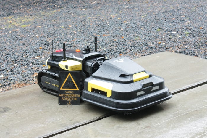 Yarbo Monitoimirobotti & Leikkuri image